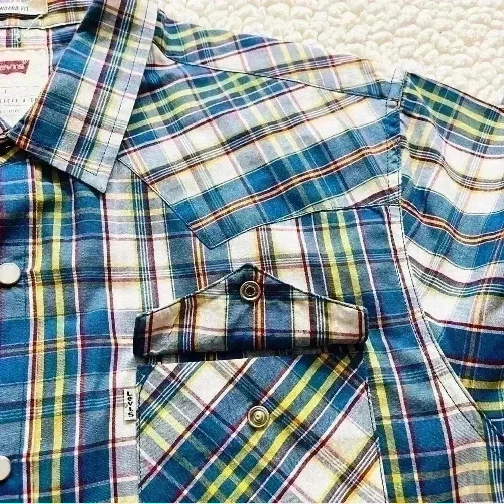 Levi's Barstow Western Short Sleeve Multi Color Checker‎ Plaid Snap Shirt Size L